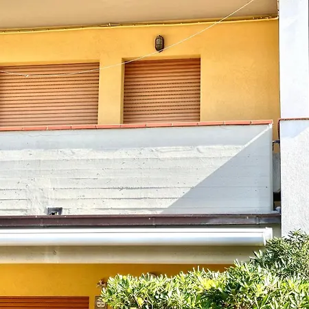 M277 - Marcelli, Trilocale Con Posto Auto E Terrazzo A 100mt Al Mare *